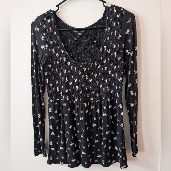 American Eagle Outfitters Tops - 3 For $12 Clearance American‎ Eagle Women's Floral Top